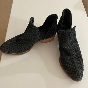 Braided leather booties